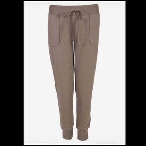 Khaki drawstring slouchy joggers pants from Buru